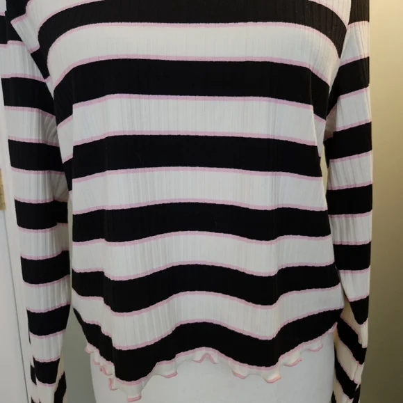 Juicy Couture Striped Black and White Women's Top Size XL New With Tags - Picture 6 of 14